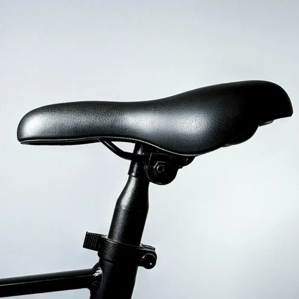 Panther Closeups 7 pather seat in black leather closeup